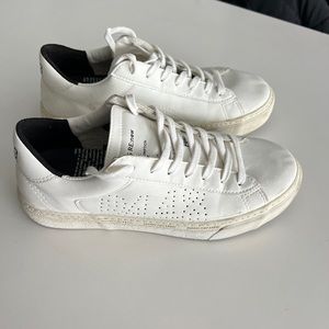 P448 Sneakers